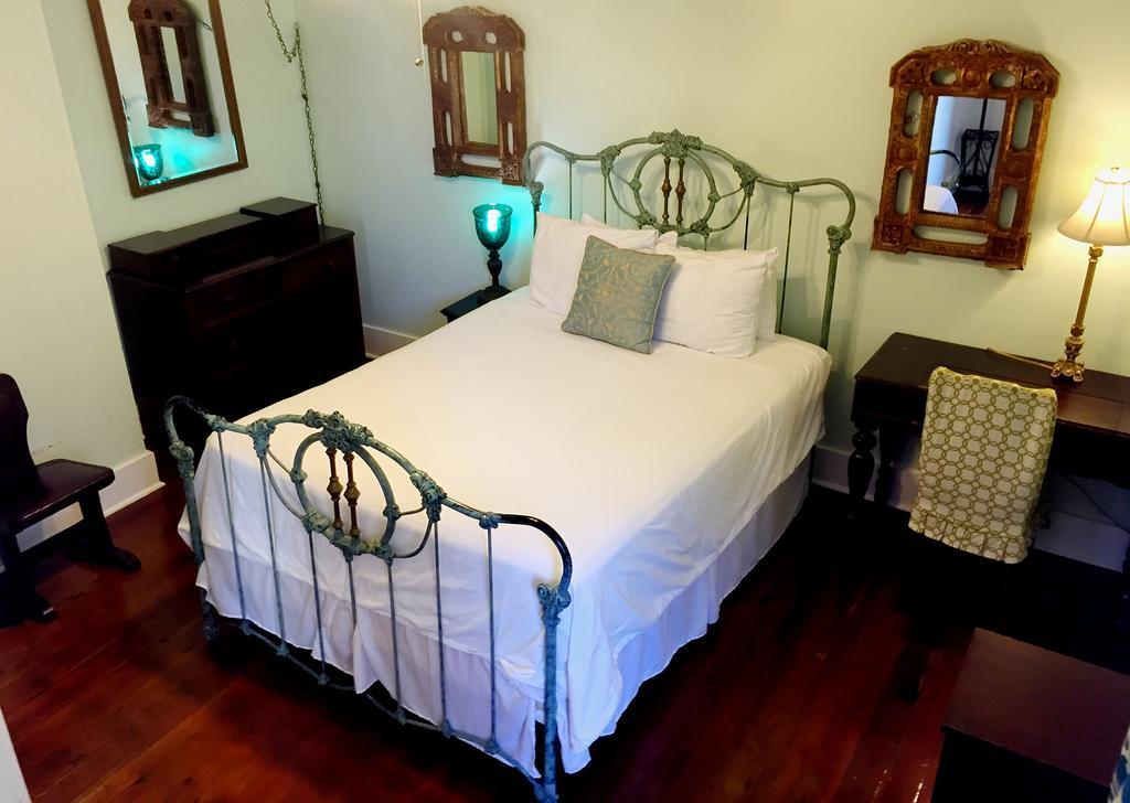 Creole Gardens Guesthouse And Inn New Orleans Exterior photo