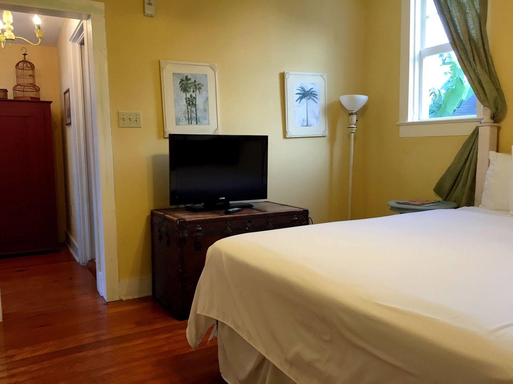 Creole Gardens Guesthouse And Inn New Orleans Exterior photo