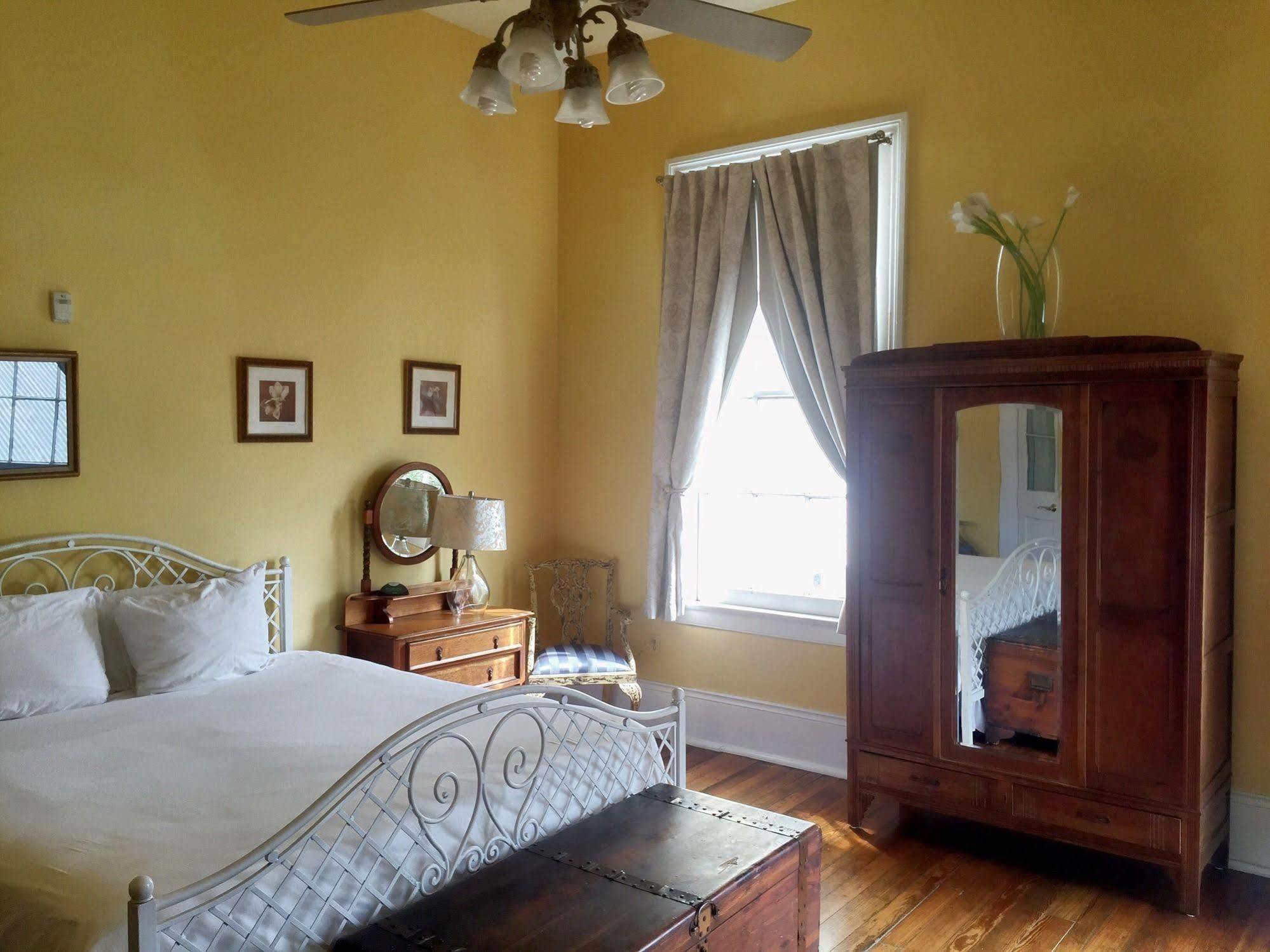 Creole Gardens Guesthouse And Inn New Orleans Exterior photo